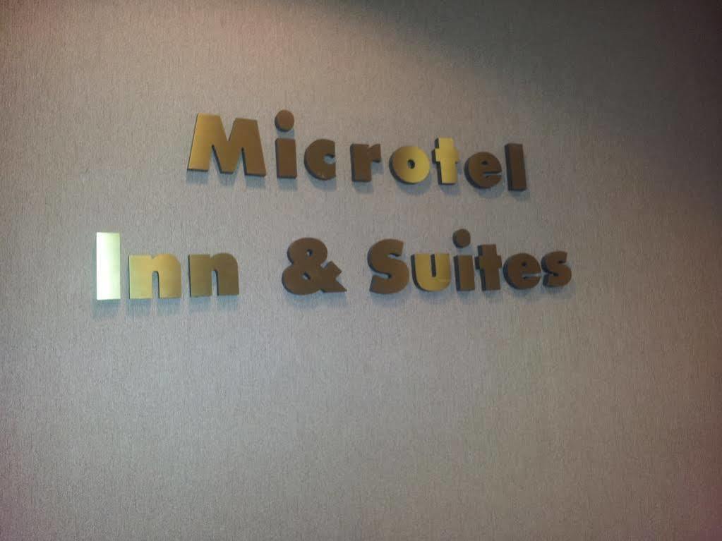 Microtel Inn By Wyndham Rogers Extérieur photo