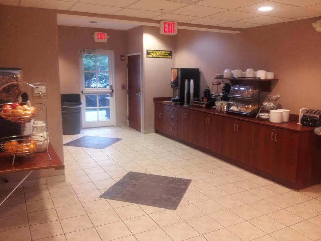 Microtel Inn By Wyndham Rogers Extérieur photo