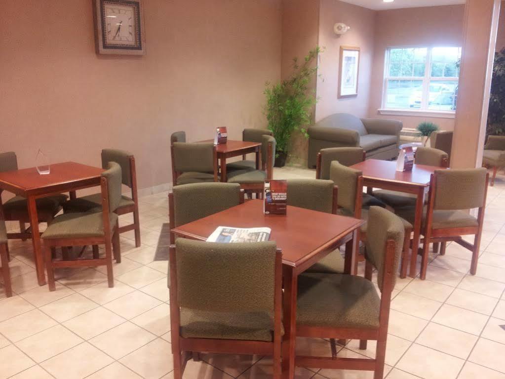 Microtel Inn By Wyndham Rogers Extérieur photo